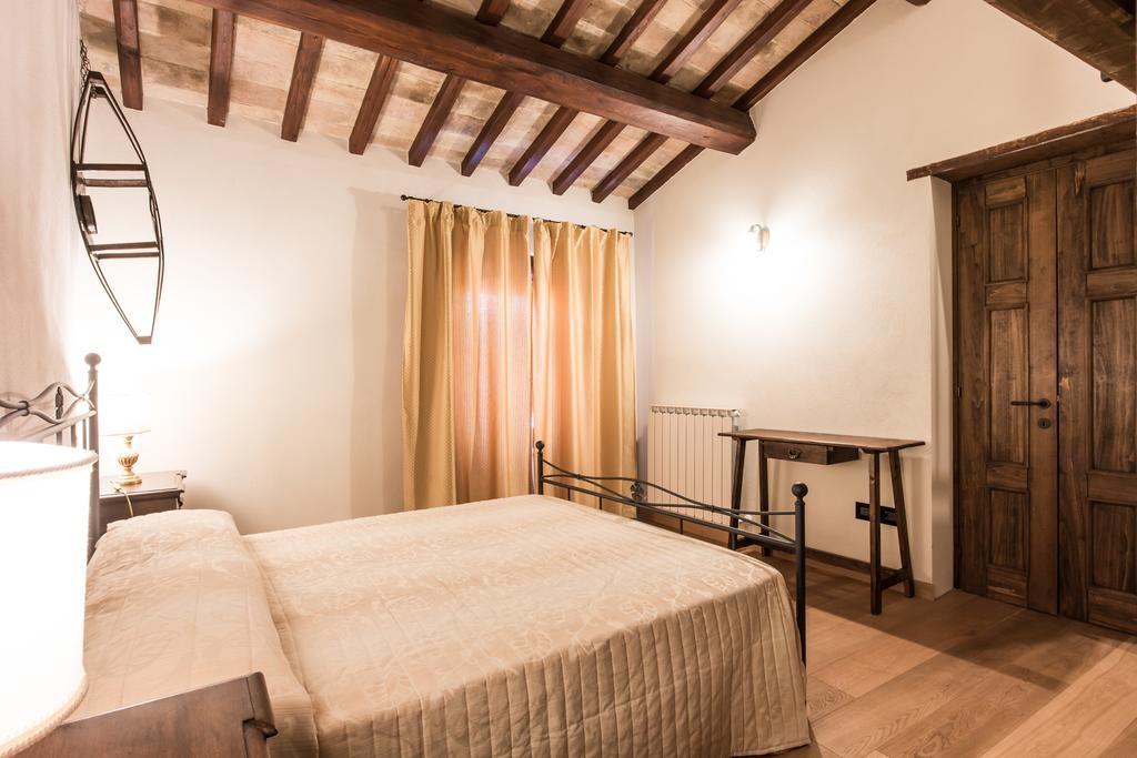 Domus In Castro Bed and Breakfast Montecchio  Δωμάτιο φωτογραφία